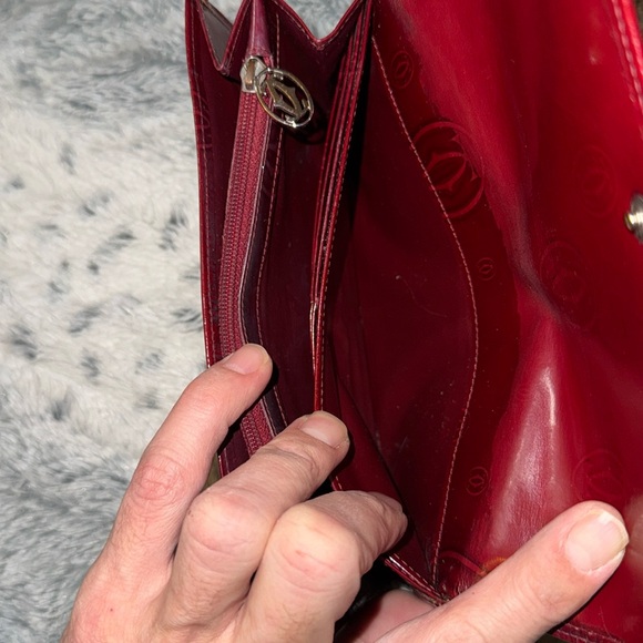 Women’s or Men’s Cartier Long Red Wallet! Preloved but no flaws! Snap is snappin - Picture 9 of 17